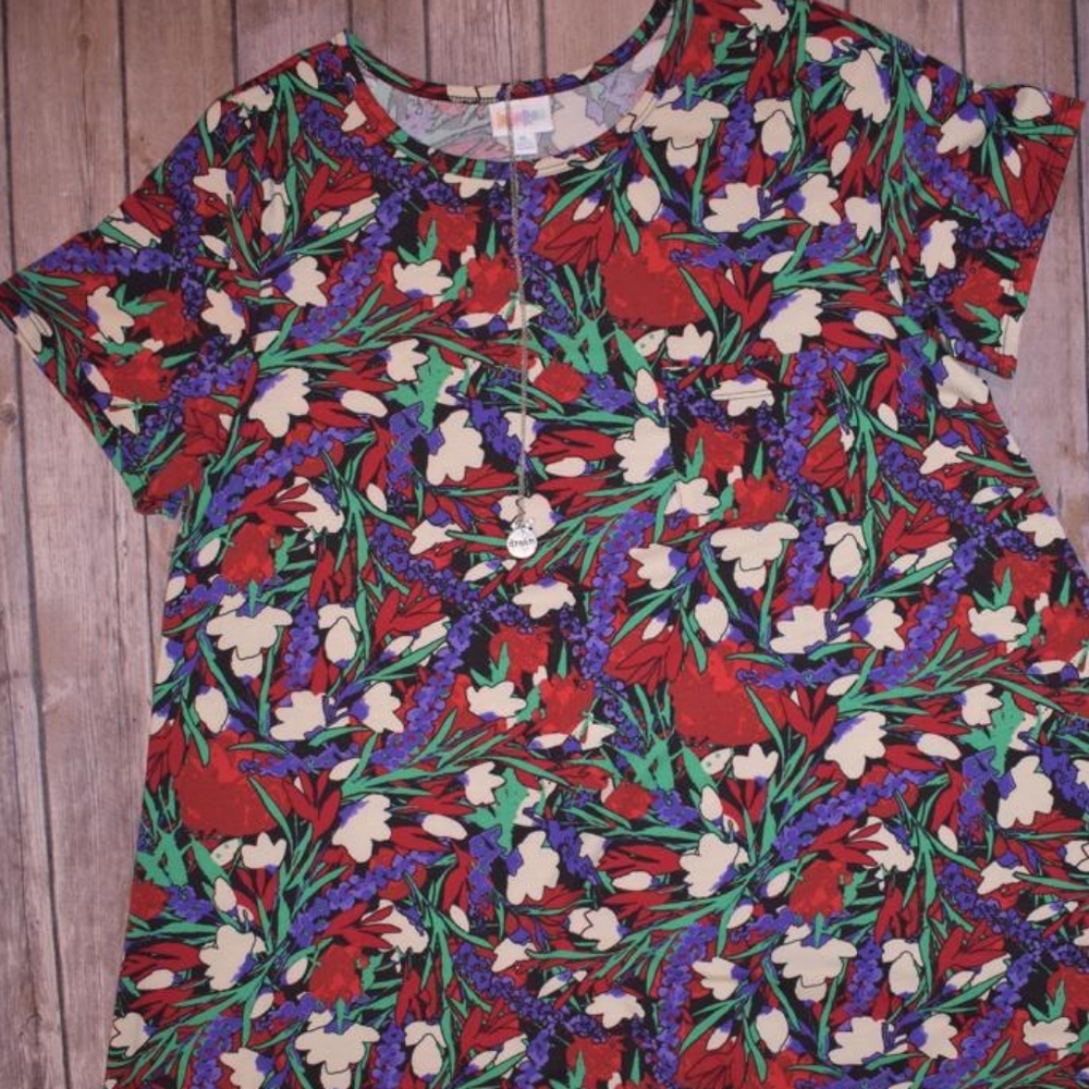 LuLaRoe Carly